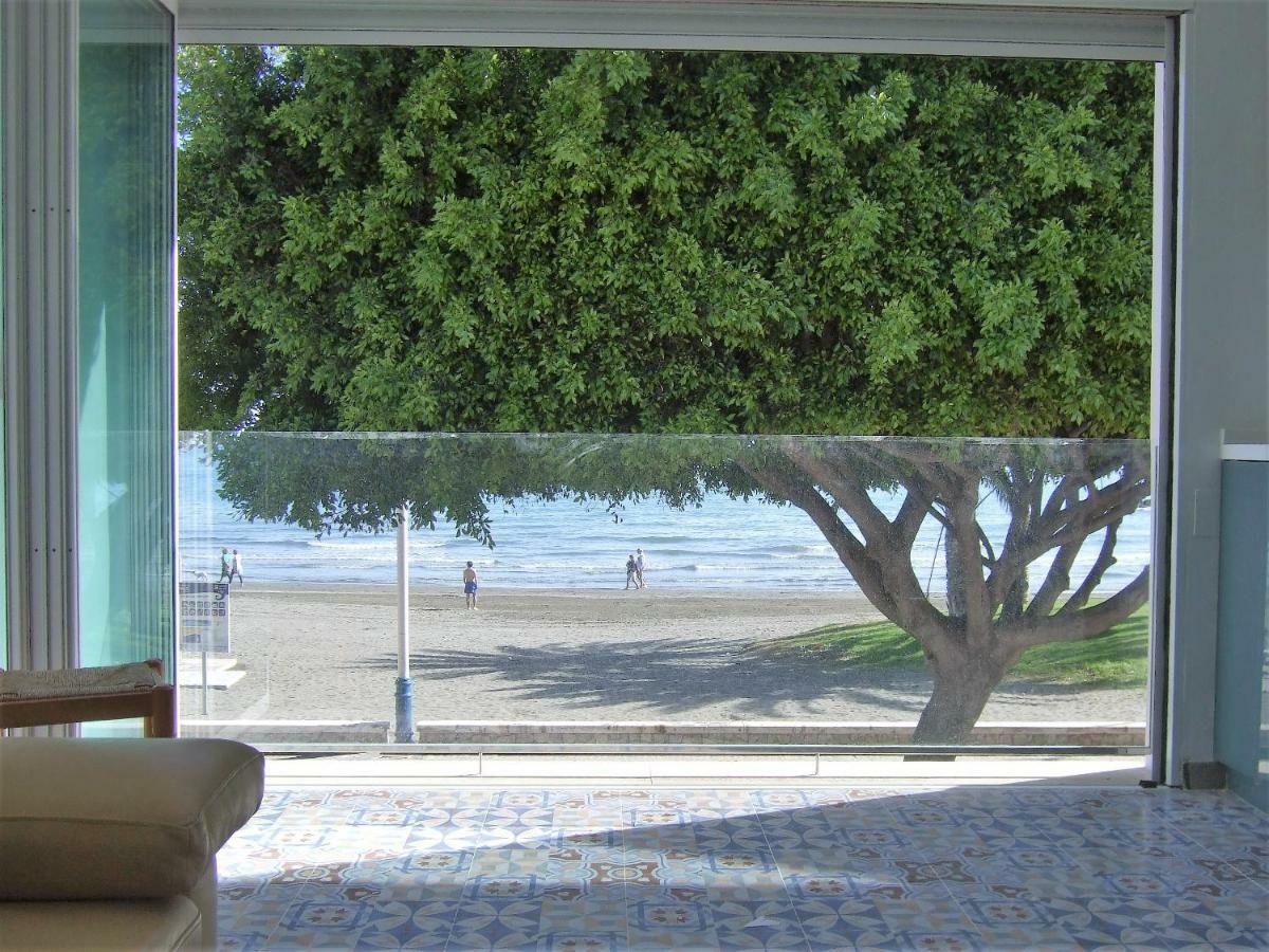 Beachfront House Malaga Luaran gambar